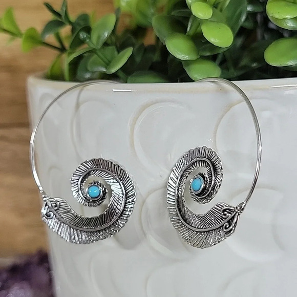 Gypsy Feather Threader Hoop Earrings - Picture 1 of 7